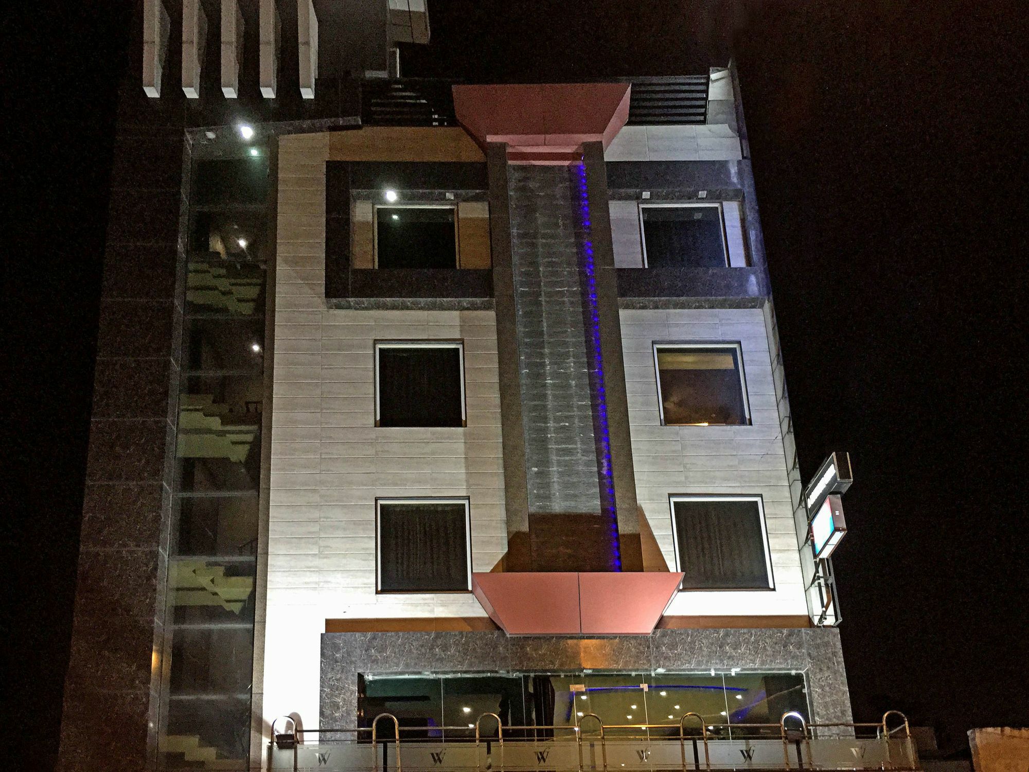 Hotel Waterfall Delhi  Esterno foto